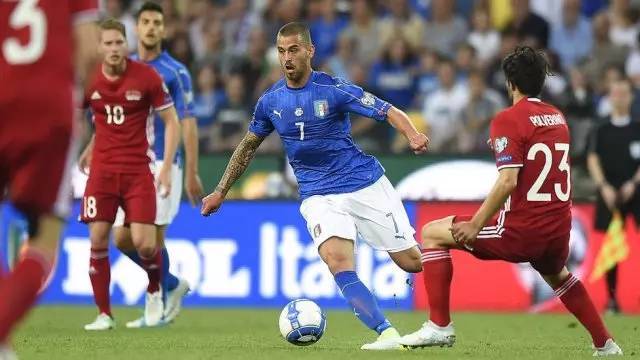 竞争中将碰 竞争中将碰